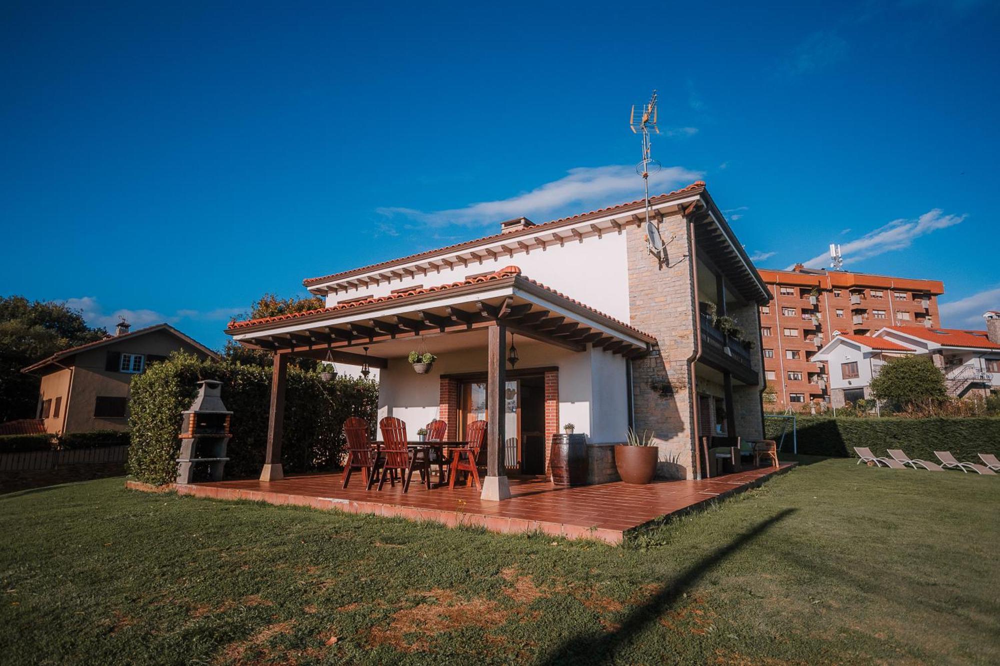 Villa Tiviti اوفيدو المظهر الخارجي الصورة