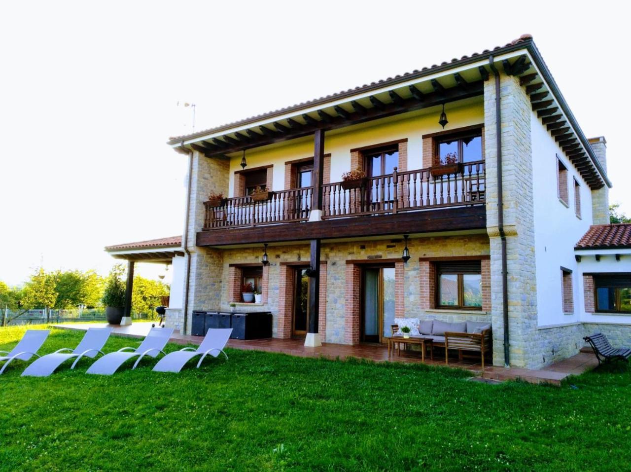 Villa Tiviti اوفيدو المظهر الخارجي الصورة
